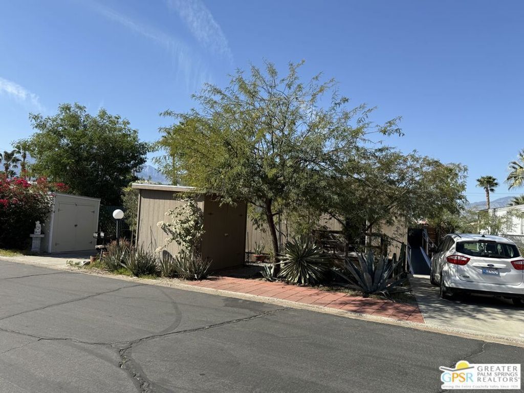 15500 Bubbling Wells Road # 127, Desert Hot Springs
