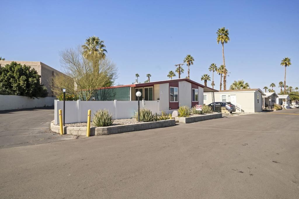 1 Washington Drive, Cathedral City