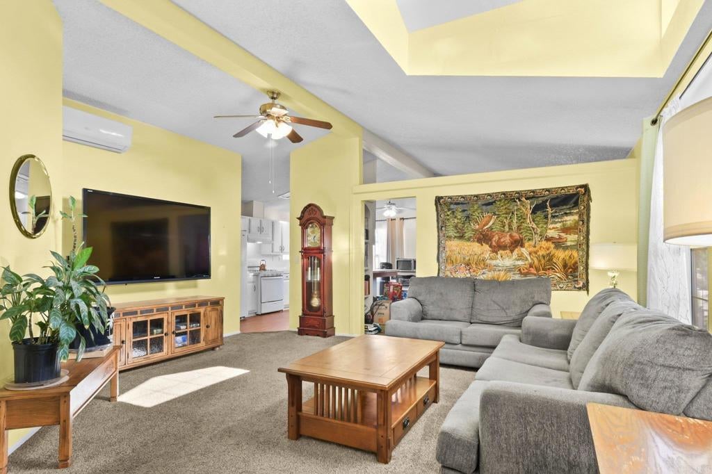 Photo of Listing #PTP2601012