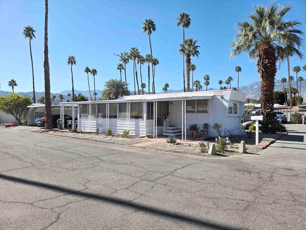 106 Coyote, Cathedral City