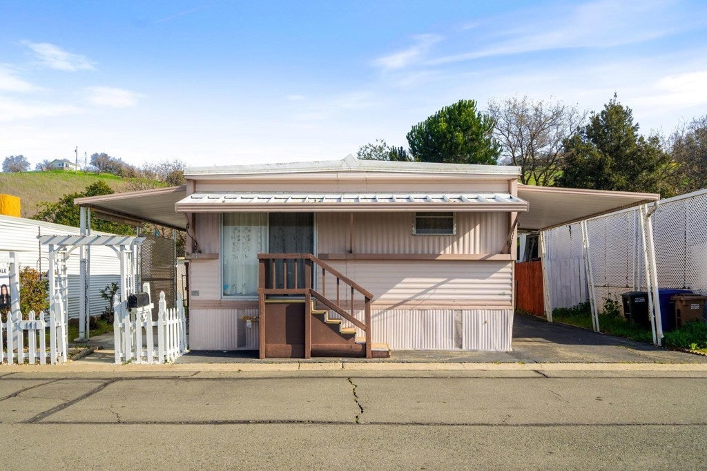 Photo of Listing #41123774