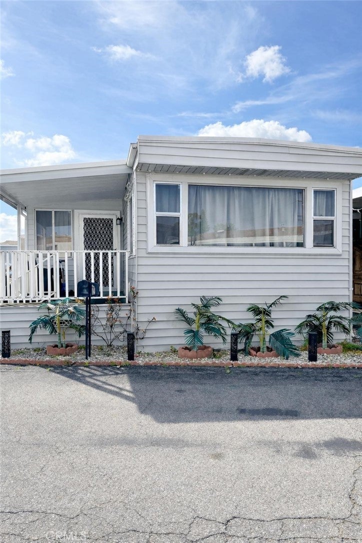 Photo of Listing #SB26036331