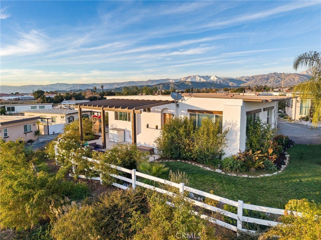 Photo of Listing #IV26032345