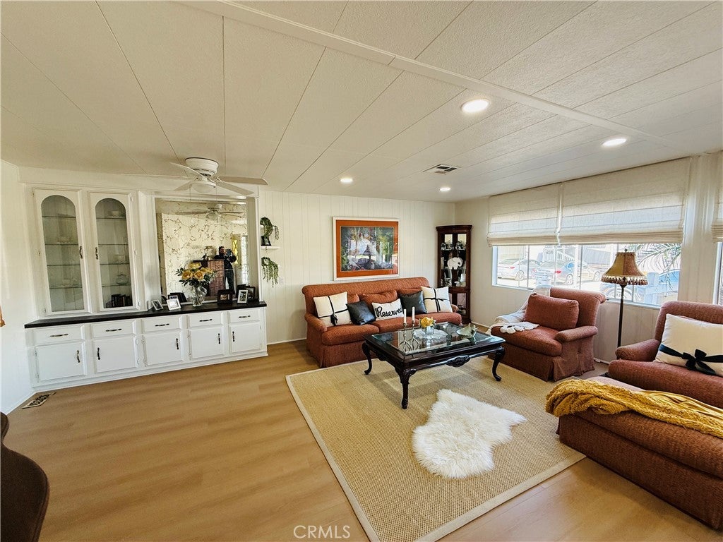 Photo of Listing #TR26042896