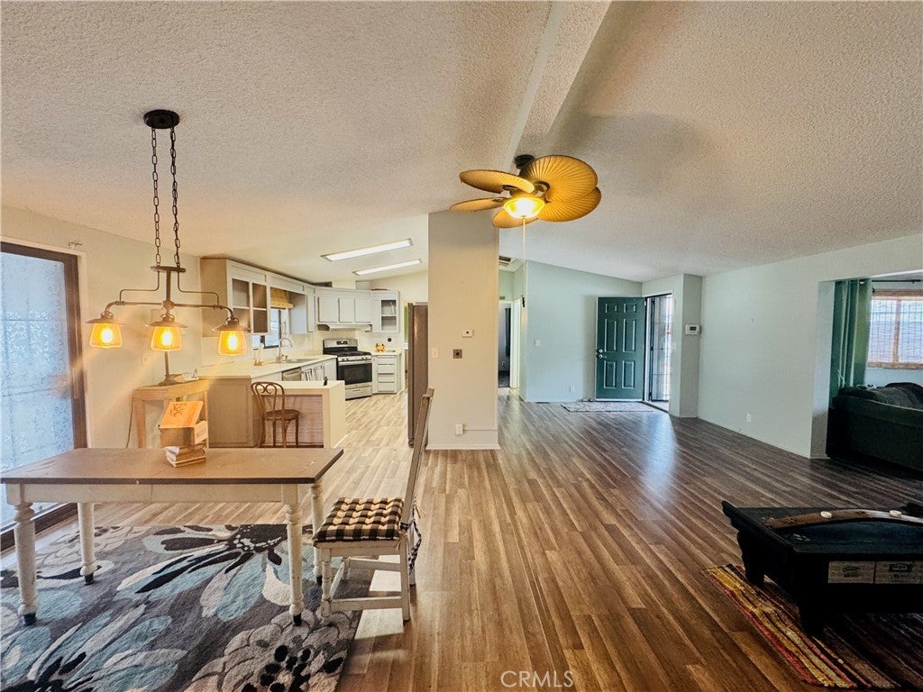 Photo of Listing #IV26043183