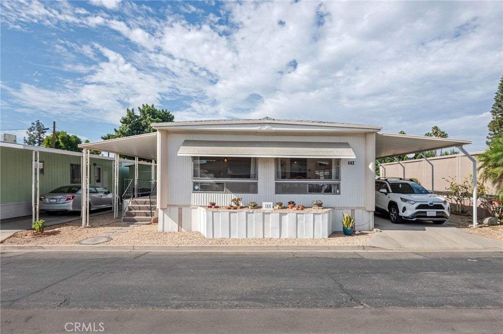 Photo of Listing #DW26045130