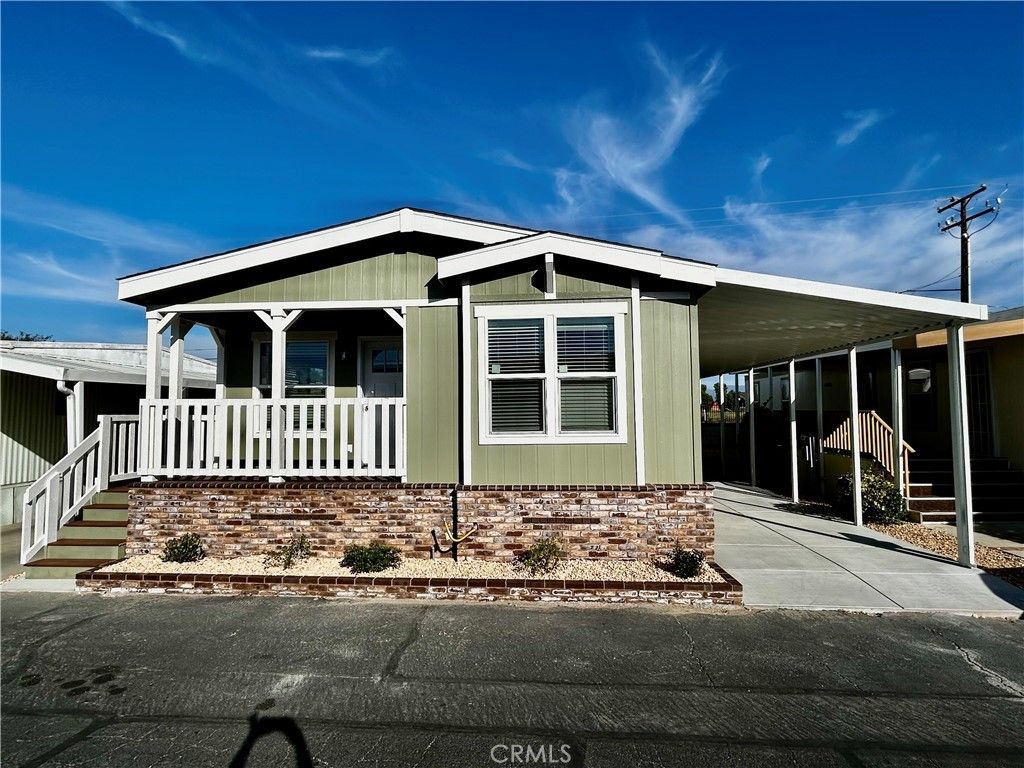 675 W Oakland Avenue # B8, Hemet