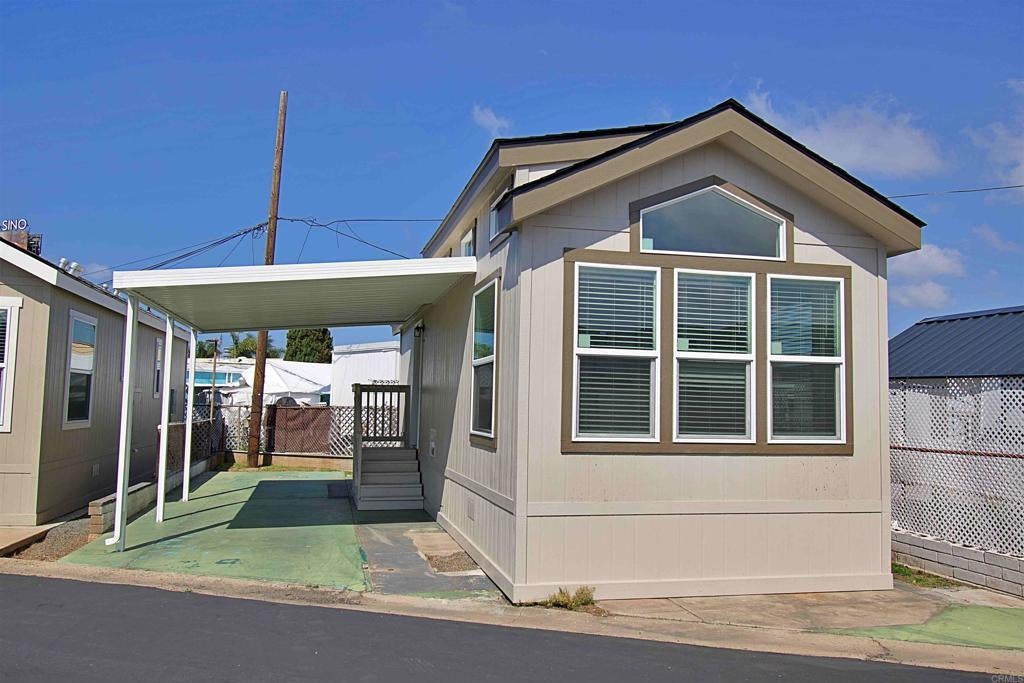 Photo of Listing #PTP2601743