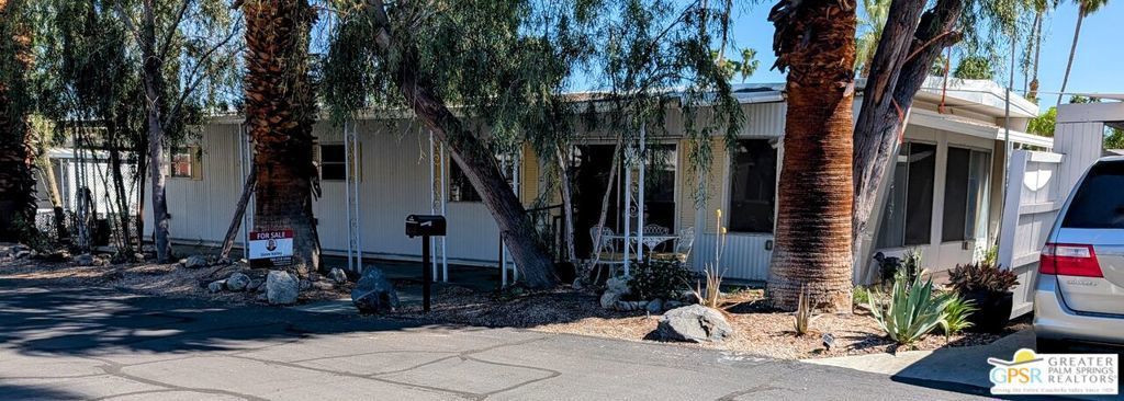 266 Araby Street, Palm Springs