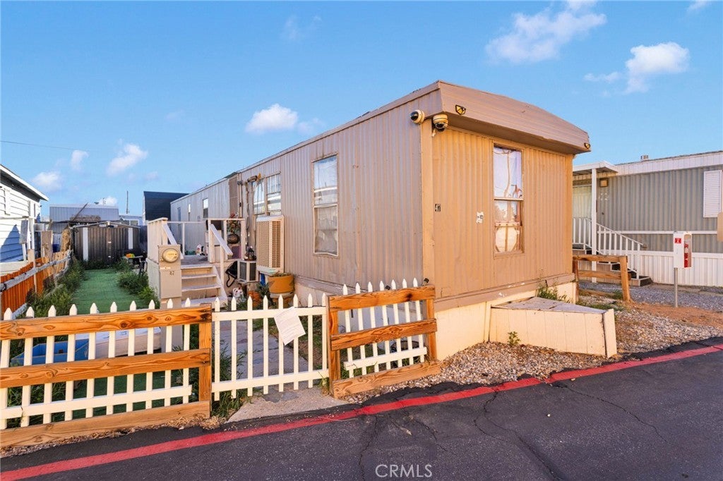 Photo of Listing #SR26056202