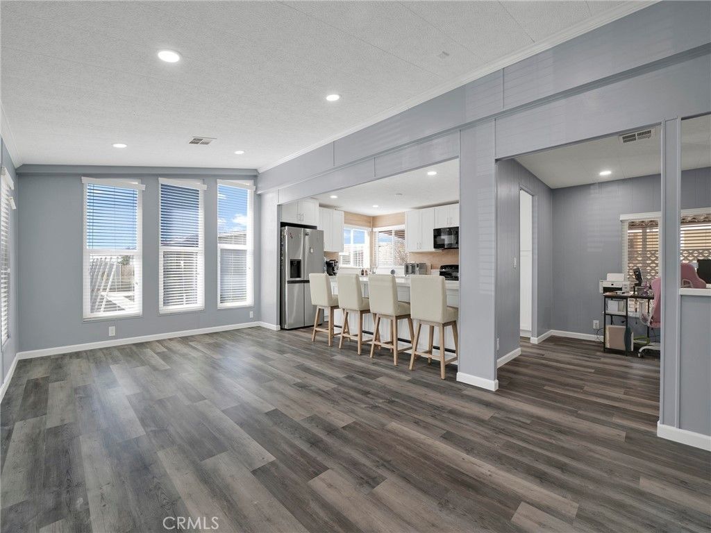 24303 Woolsey Canyon Road # 85, West Hills