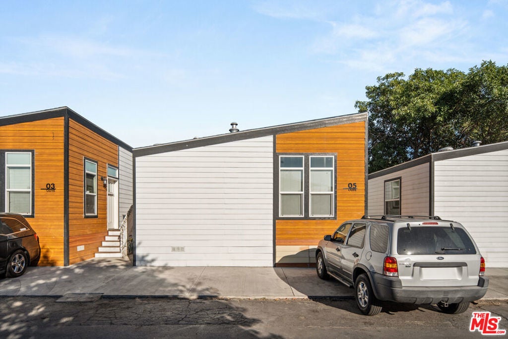 Photo of Listing #26667345