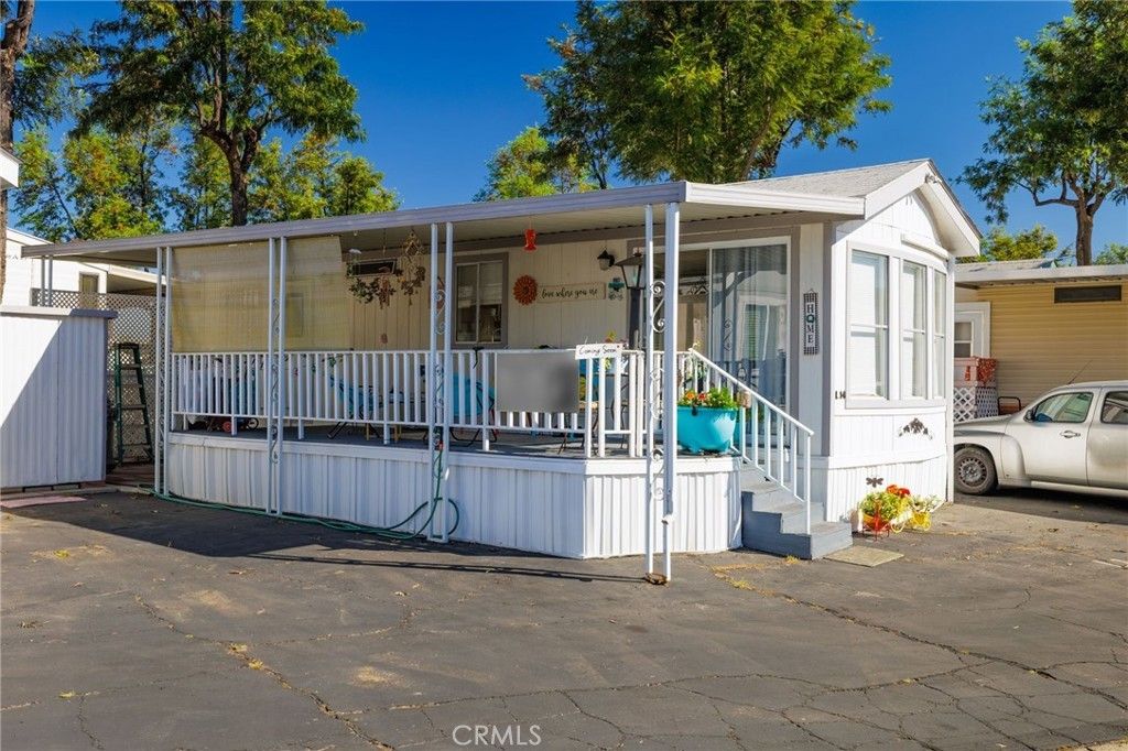 2750 W Acacia # L14, Hemet