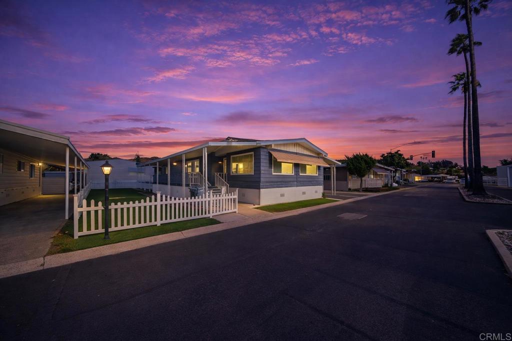 Photo of Listing #PTP2602188