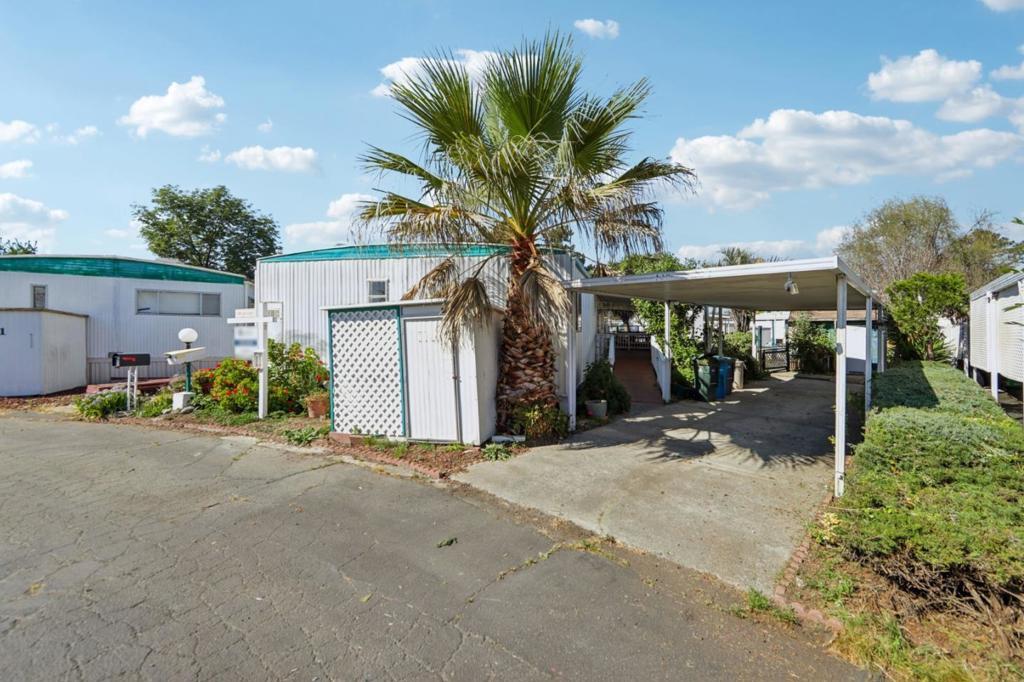 Photo of Listing #ML82028234