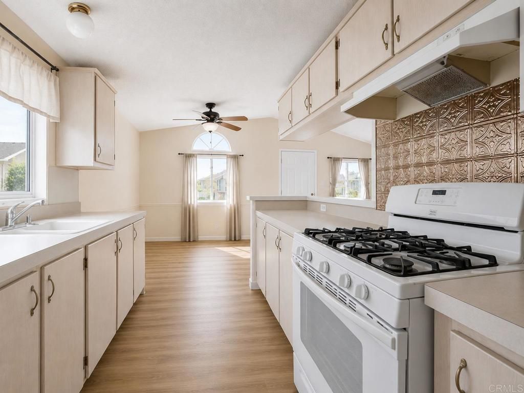 1600 Palm Avenue # Spc 48, San Diego