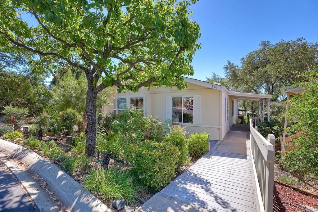 18218 Paradise Mountain Rd Spc 124 # Lot 124, Valley Center