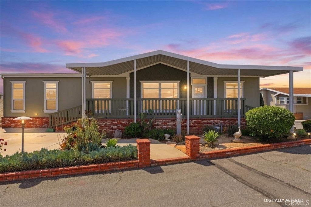 Photo of Listing #IV26068187