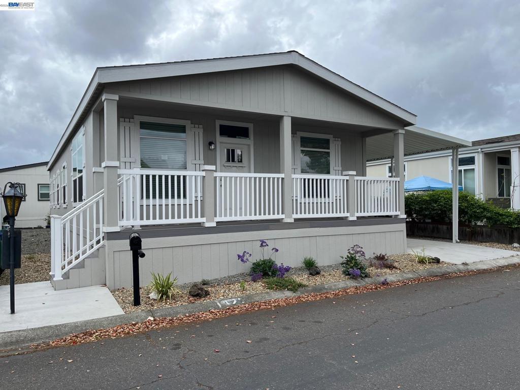 Photo of Listing #41129275