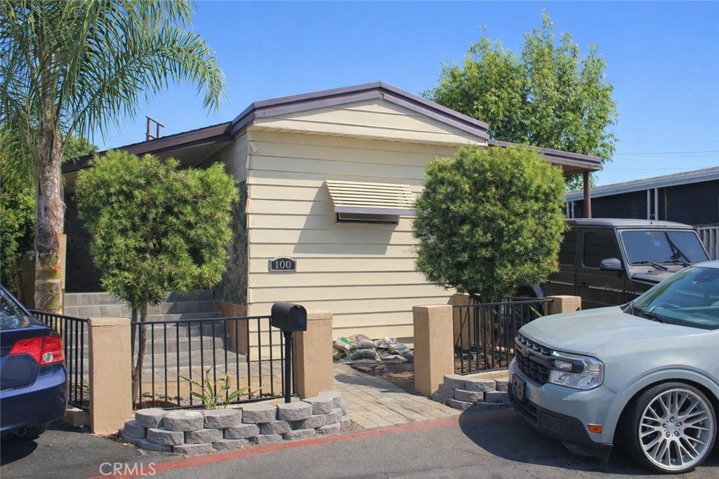 Photo of Listing #OC26070543