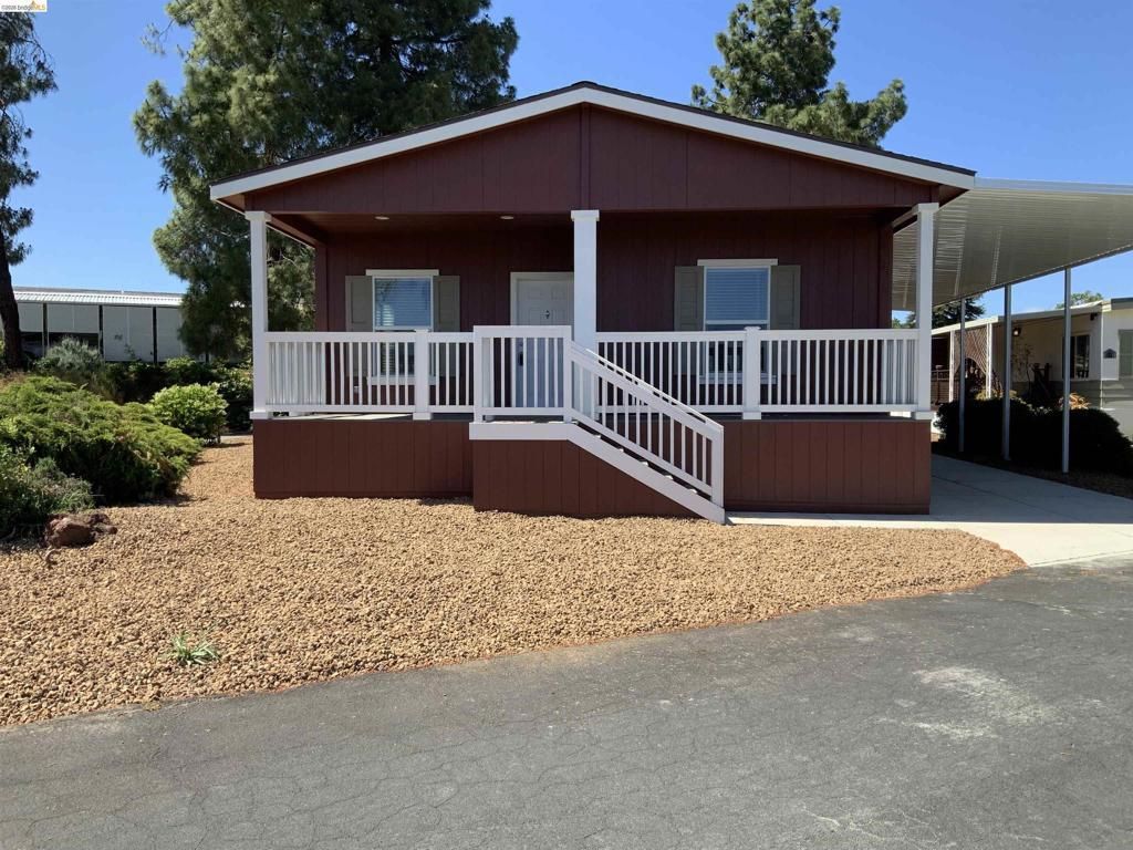 214 Maui Dr., Pittsburg