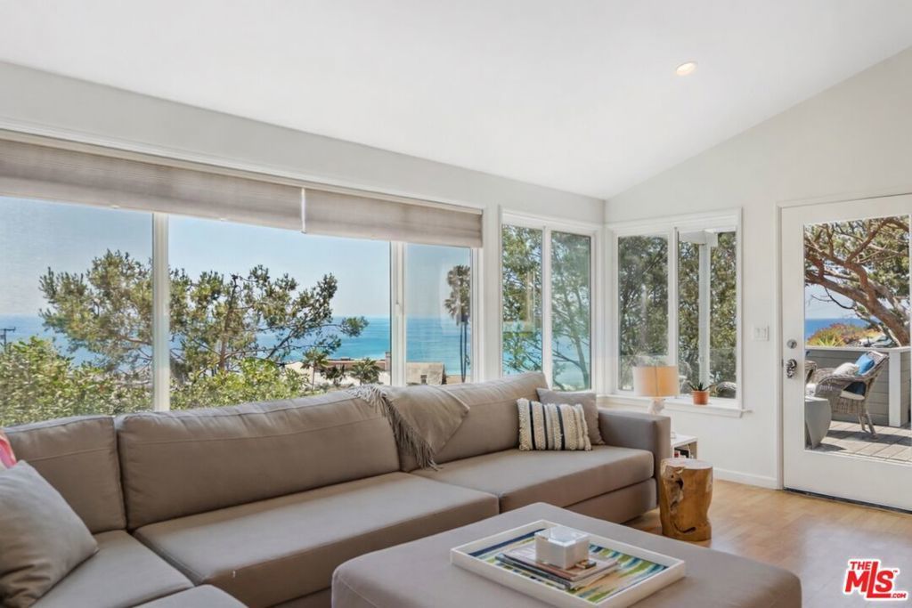 99 Paradise Cove Road, Malibu