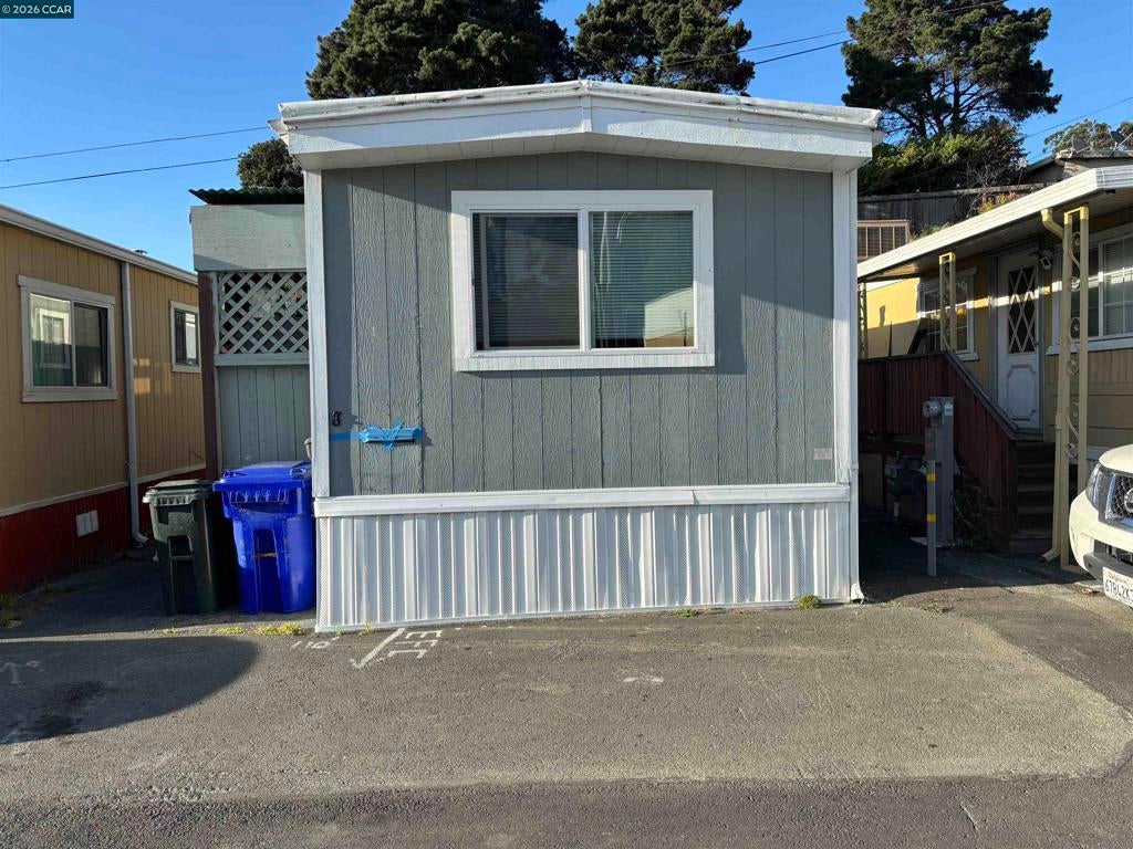 Photo of Listing #41130192