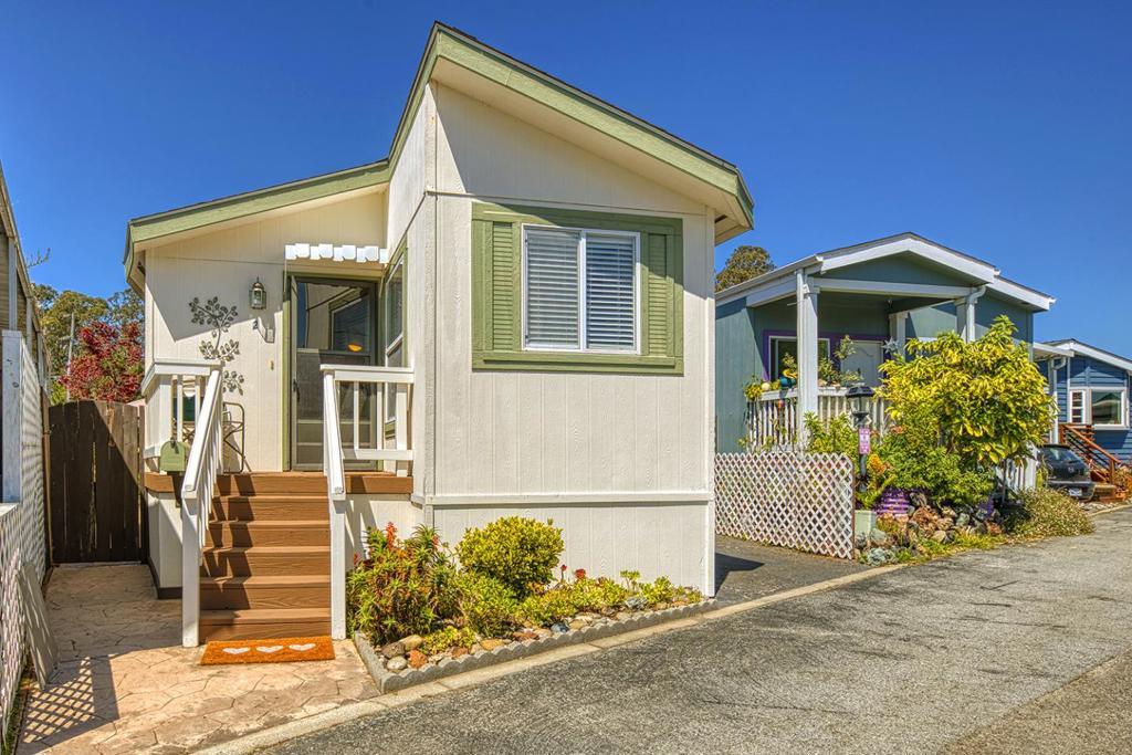 Photo of Listing #ML82042317