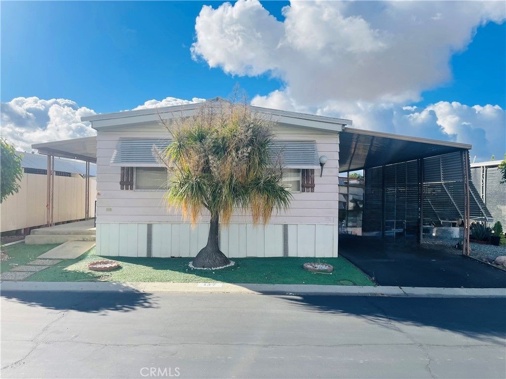 575 S Lyon # 137, Hemet