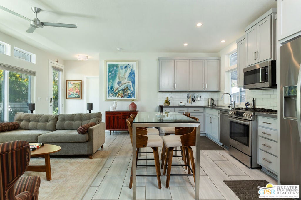 Photo of Listing #26673983PS