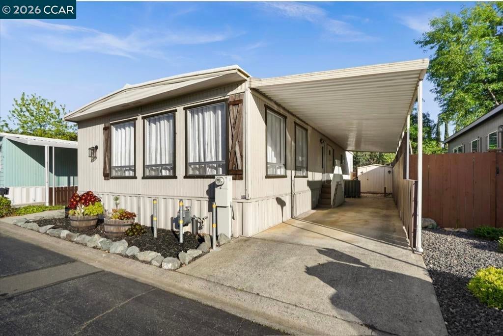 Photo of Listing #41131154