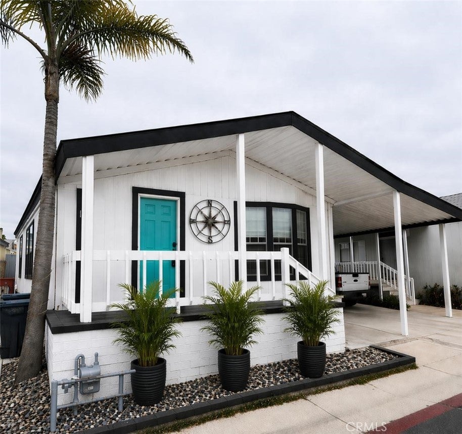 Photo of Listing #OC26083351