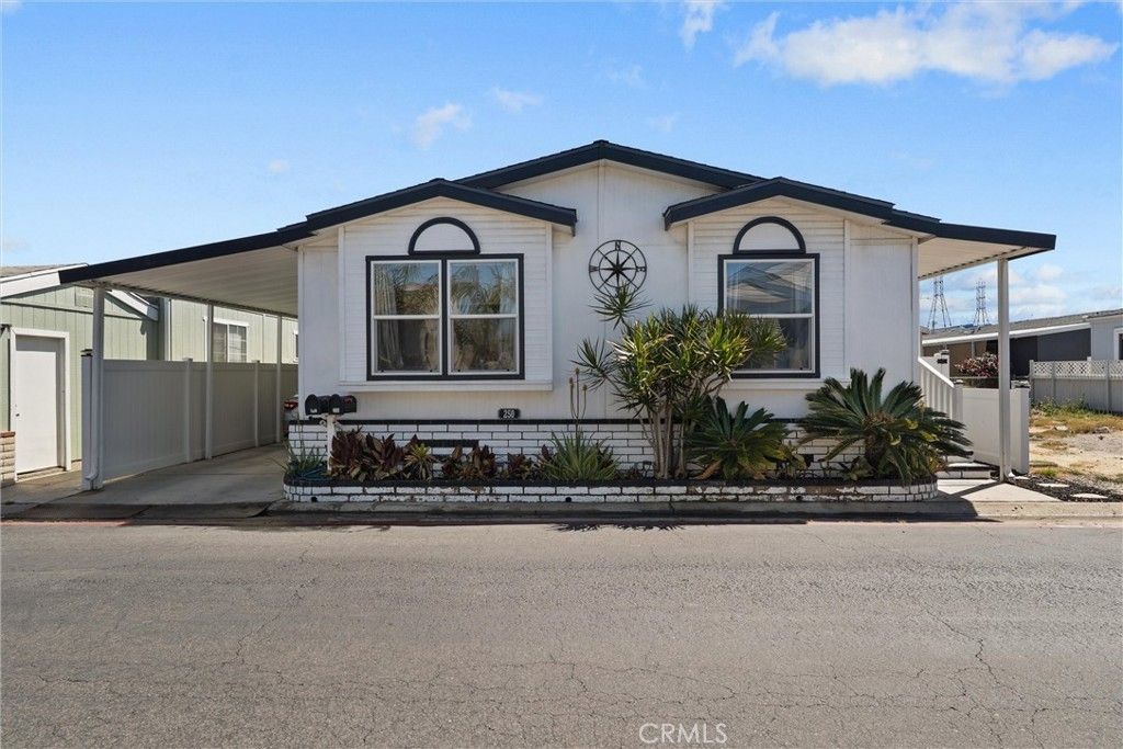 21851 Newland Square # 250, Huntington Beach