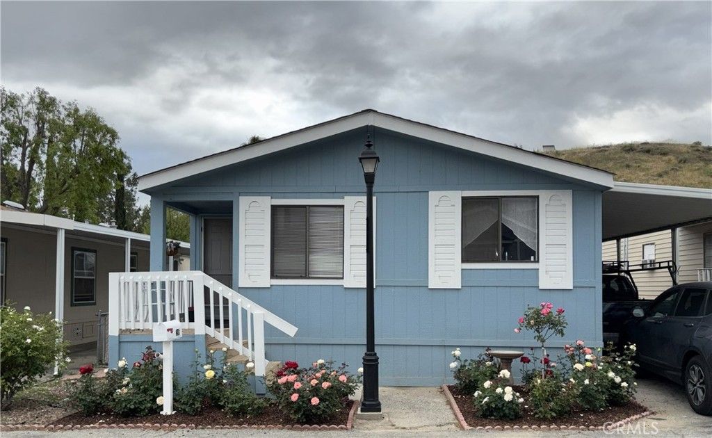 29021 Bouquet Canyon # 296, Saugus