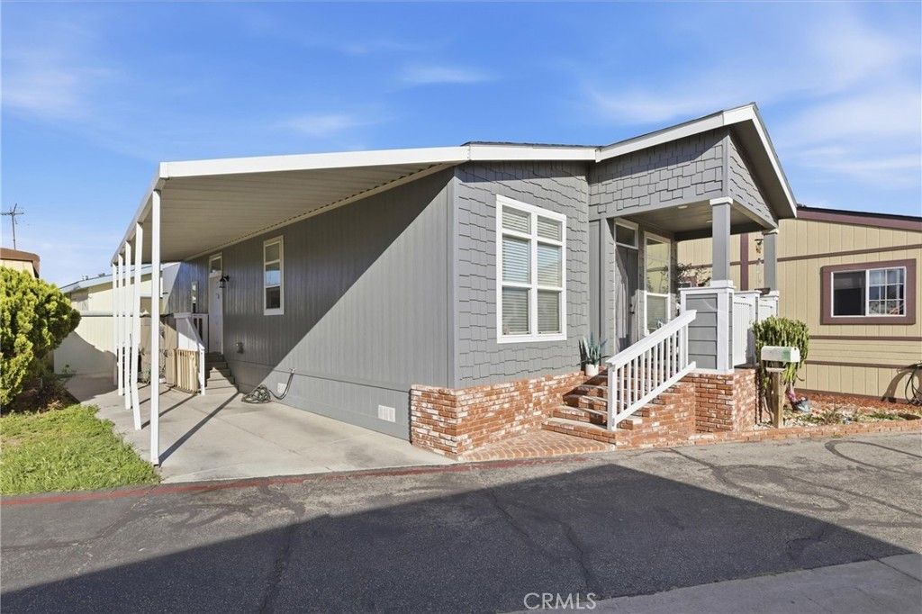 56 Maple, Anaheim