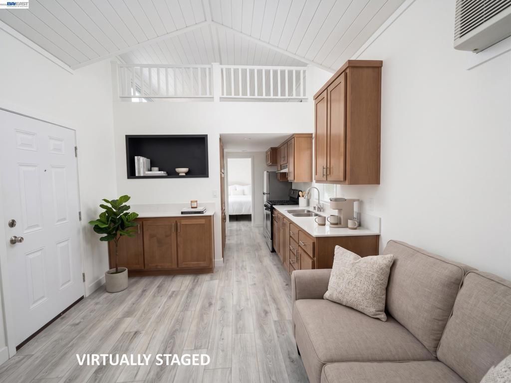 5878 Garlic Farm Dr, Gilroy