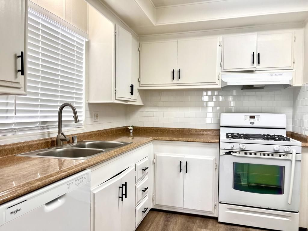 69530 Dillon Road # 13a, Desert Hot Springs