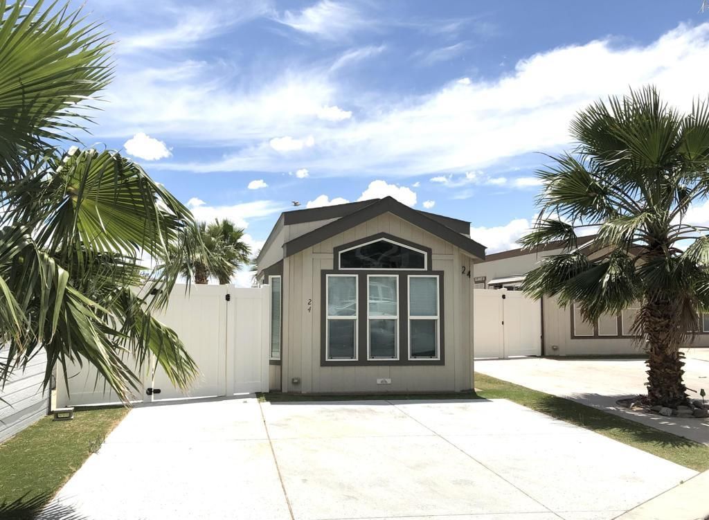 74711 Dillon Rd Spc 24, Desert Hot Springs