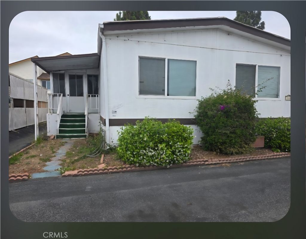 1701 S Thornburg Street, Santa Maria