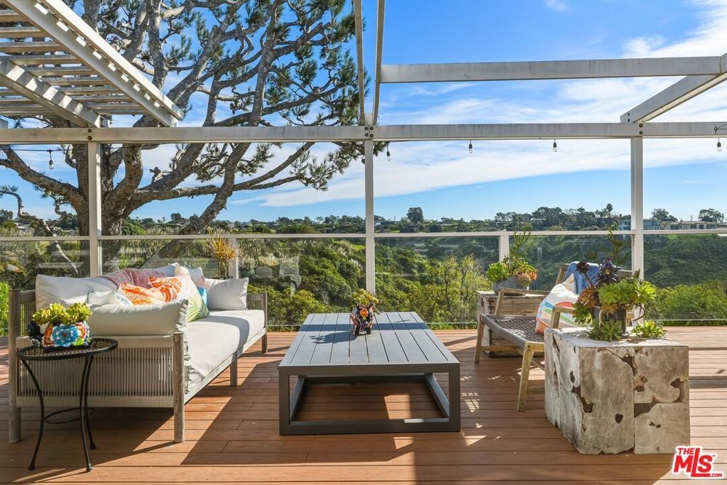 29500 Heathercliff Rd # 105, Malibu