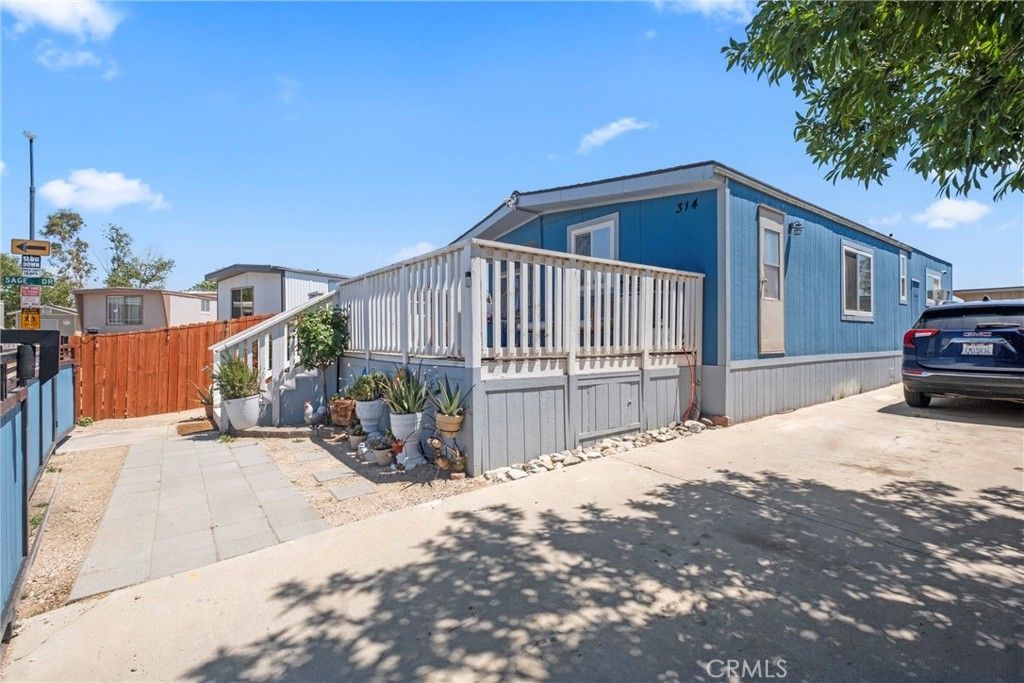 3300 15th Street W # 314, Rosamond