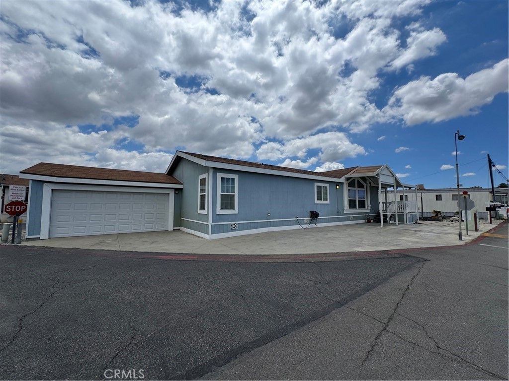50 Cypress, Anaheim