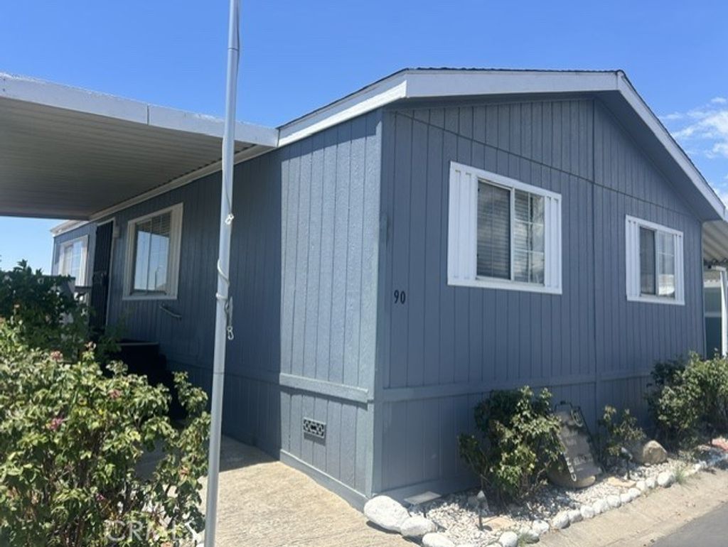 2140 90 Mentone, Mentone
