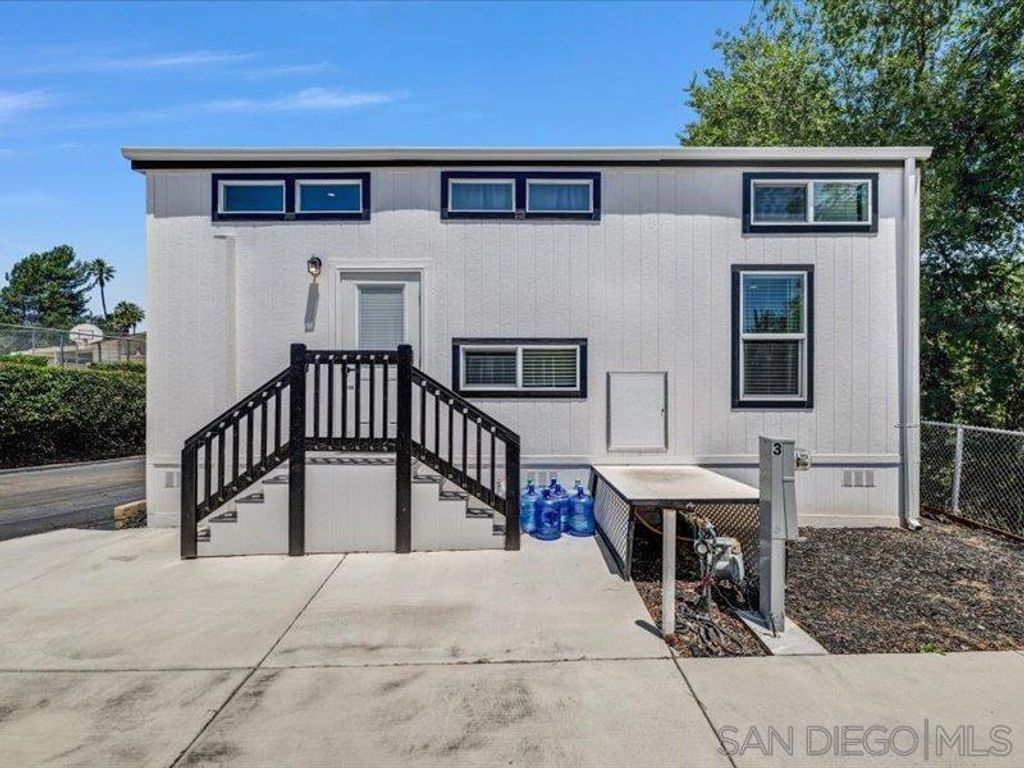 14291 Rios Canyon Rd # 3, El Cajon