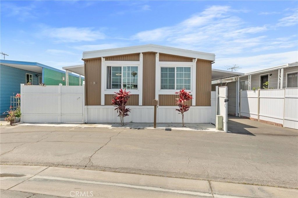 15621 Beach Blvd # 131, Westminster