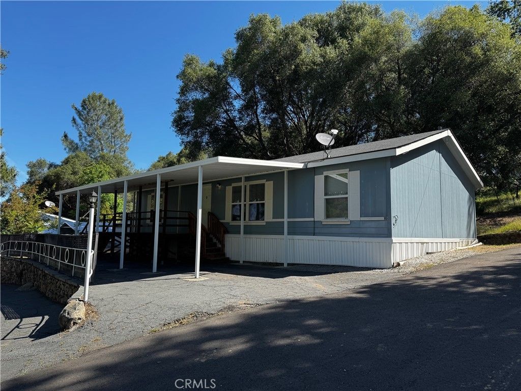 50889 Road 425 # 10, Oakhurst