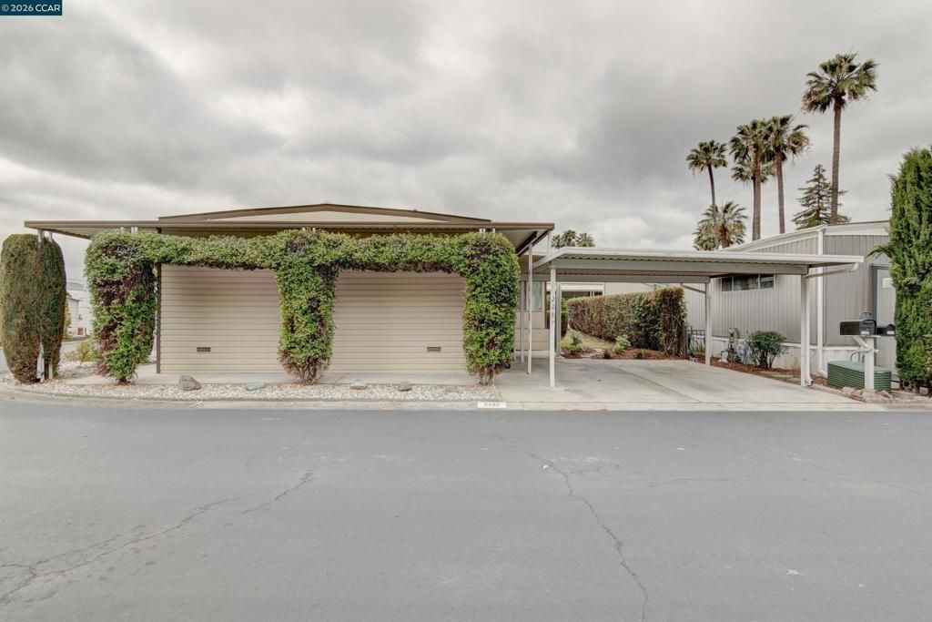 2287 Dalis Dr, Concord