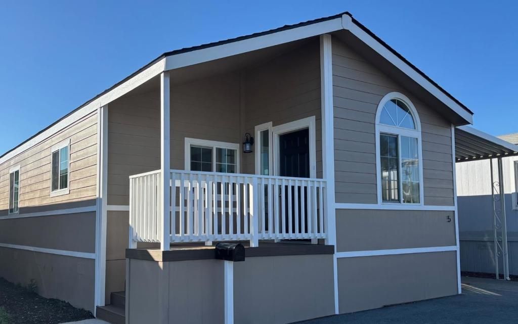 8282 Murray Avenue # 5, Gilroy