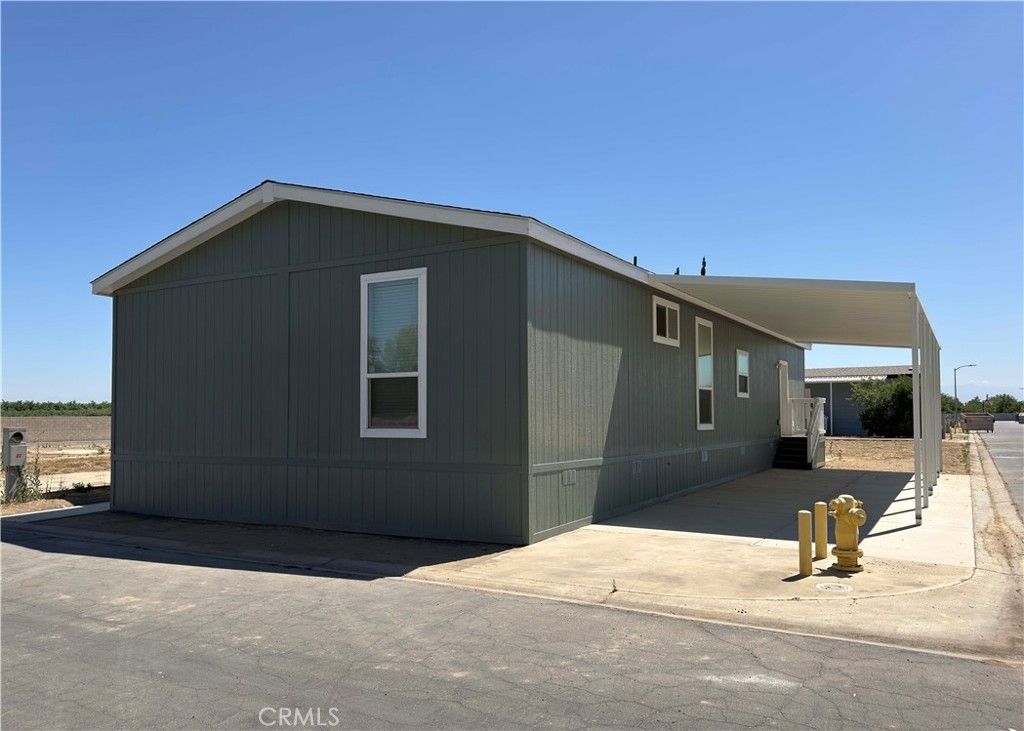782 N Park Drive # 103, Pixley