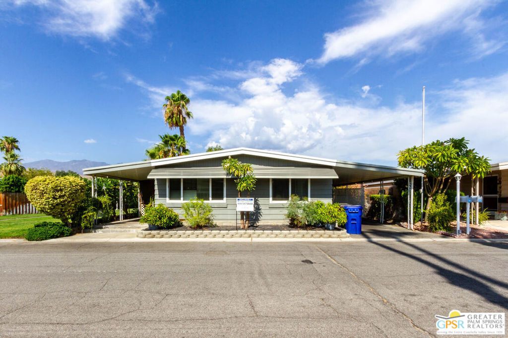 145 Calle Arriba, Palm Springs
